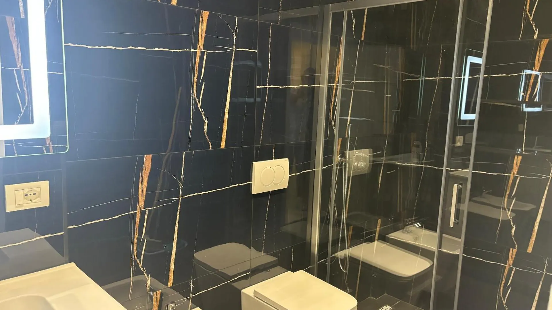 Appartement Helius à Vlorë